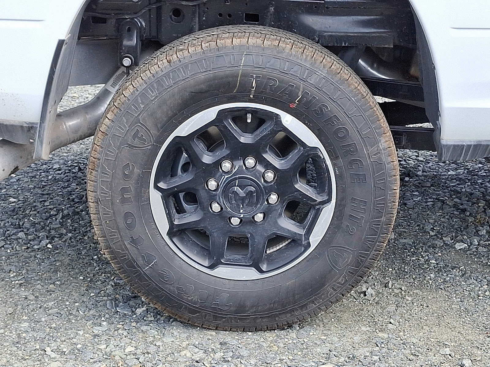 New 2025 RAM 2500 Laramie AWD/4WD image 5
