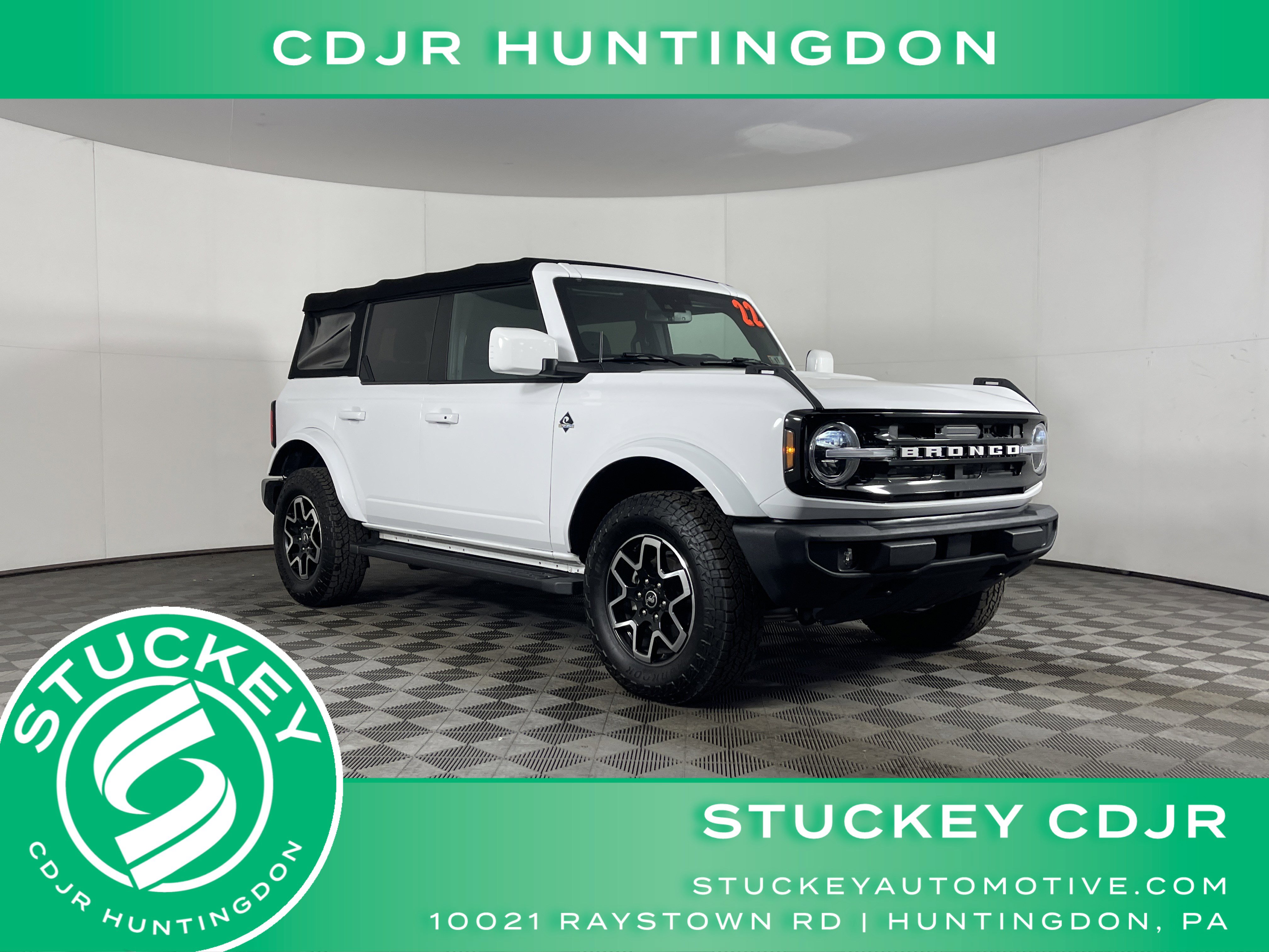 Used 2022 Ford Bronco Outer Banks image 1