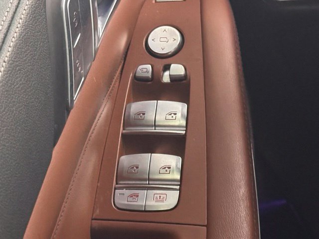 Used 2022 BMW X7 M50i AWD/4WD image 13
