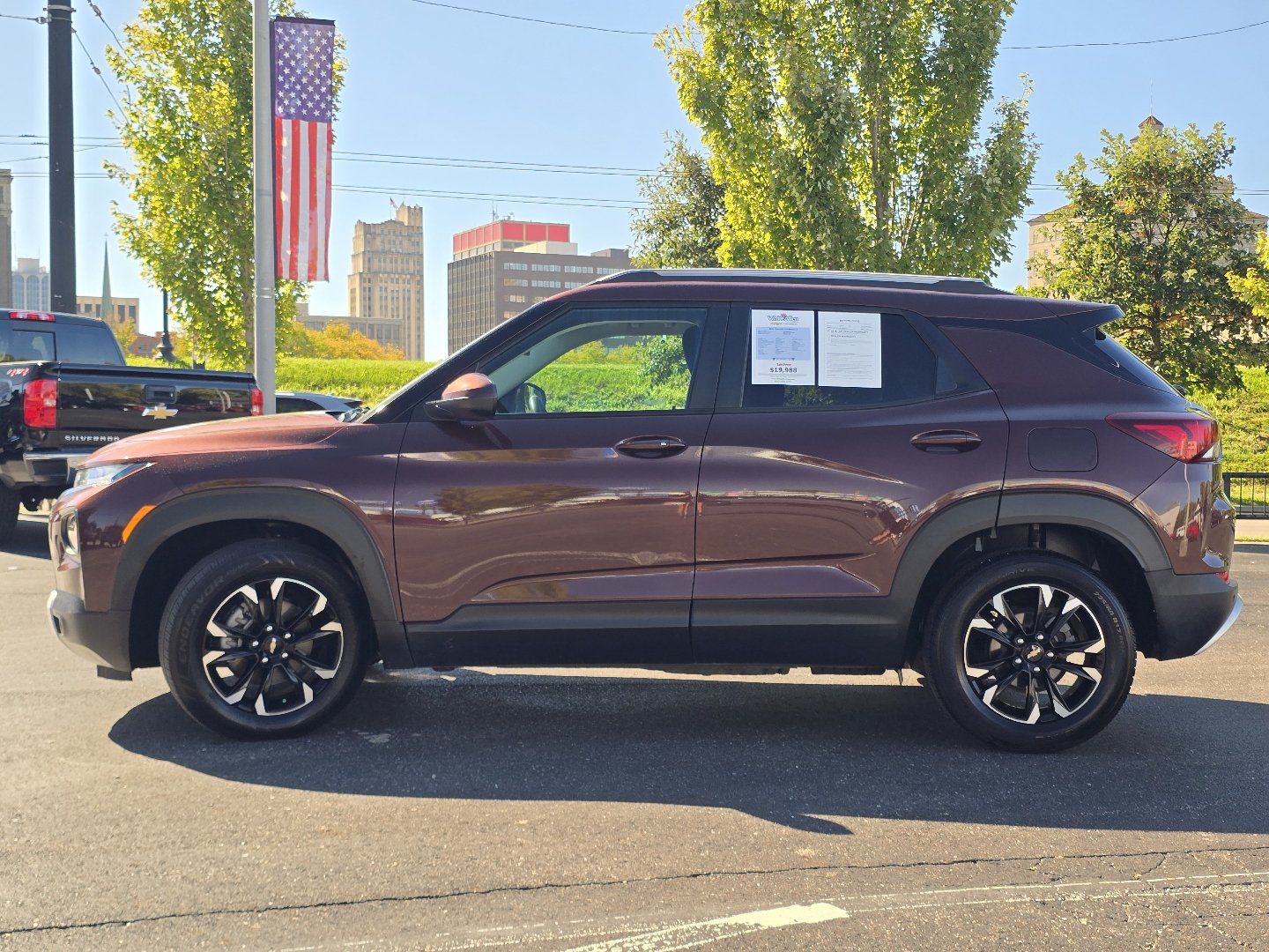 Certified 2022 Chevrolet TrailBlazer LT w/ Convenience Package FWD image 19