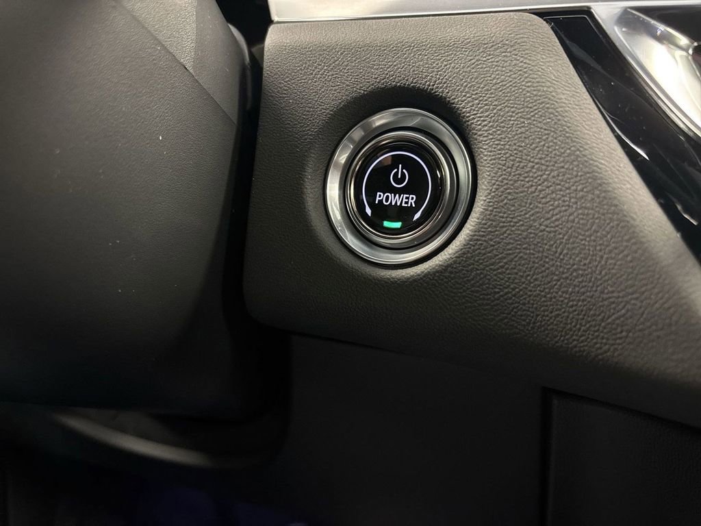 New 2025 Cadillac Lyriq Sport image 21