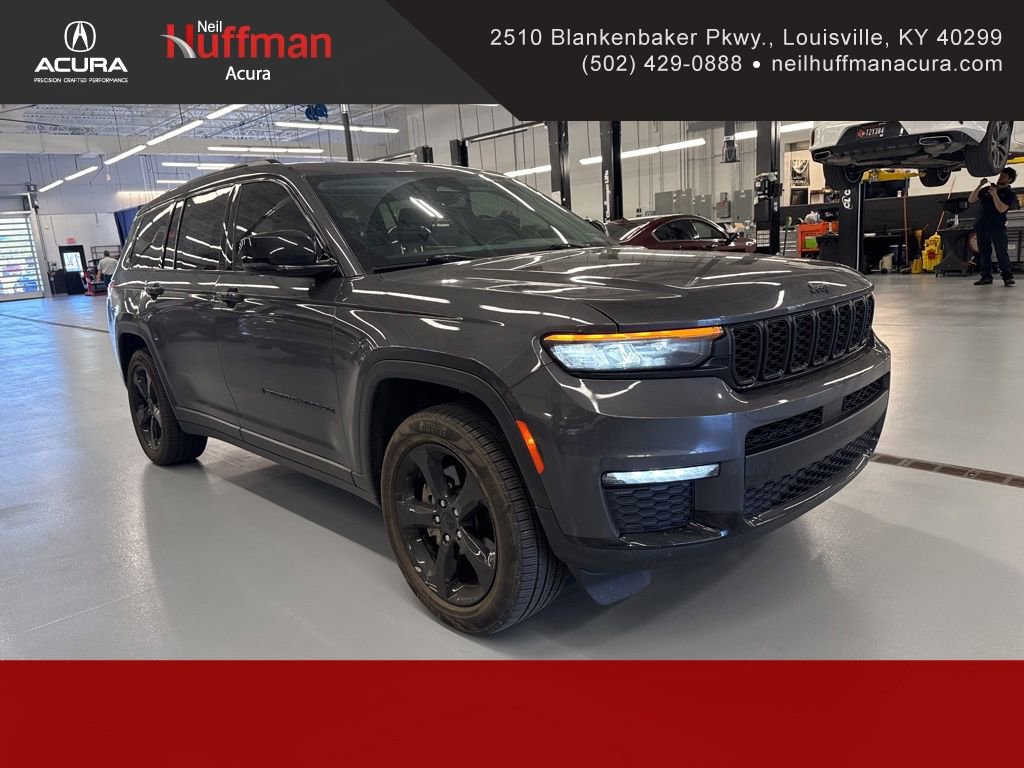 Used 2022 Jeep Grand Cherokee L Limited w/ Black Appearance Package AWD/4WD image 1