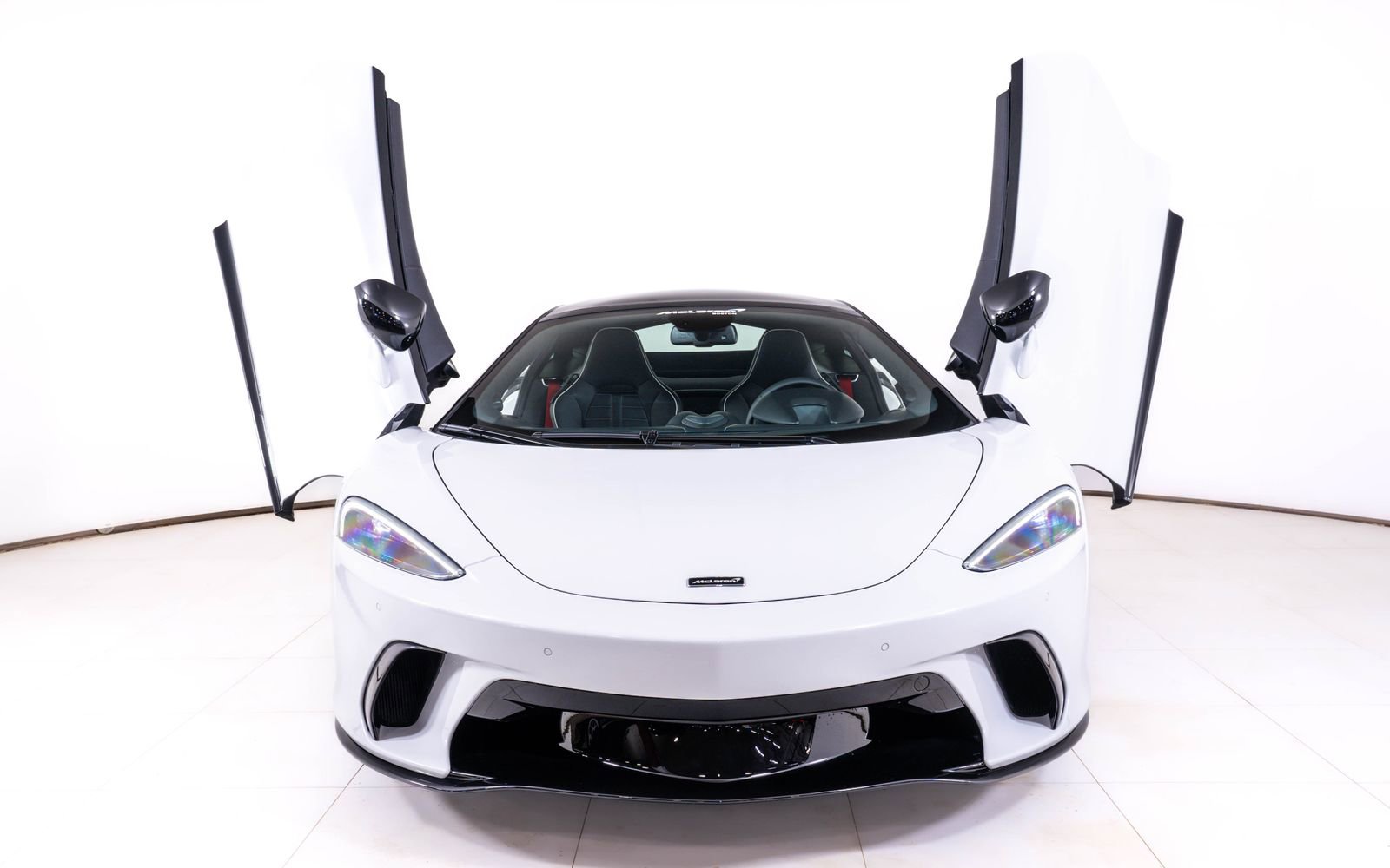 New 2026 McLaren GTS RWD image 9
