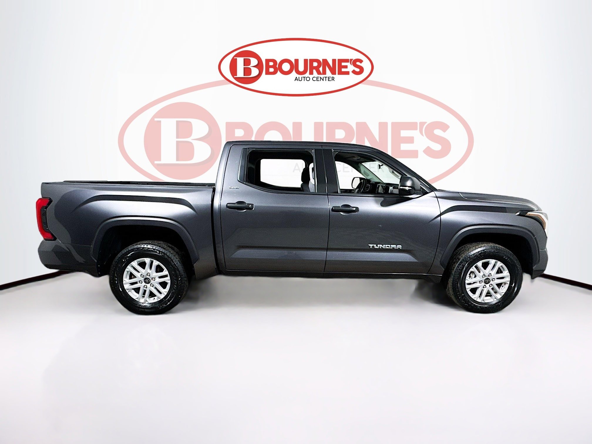 Used 2023 Toyota Tundra SR5 w/ SR5 Convenience Package AWD/4WD image 9