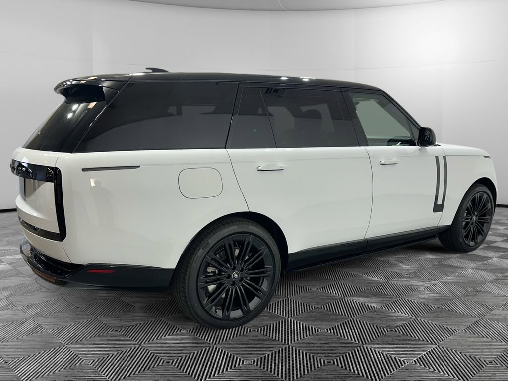 New 2025 Land Rover Range Rover Long Wheelbase SE image 6