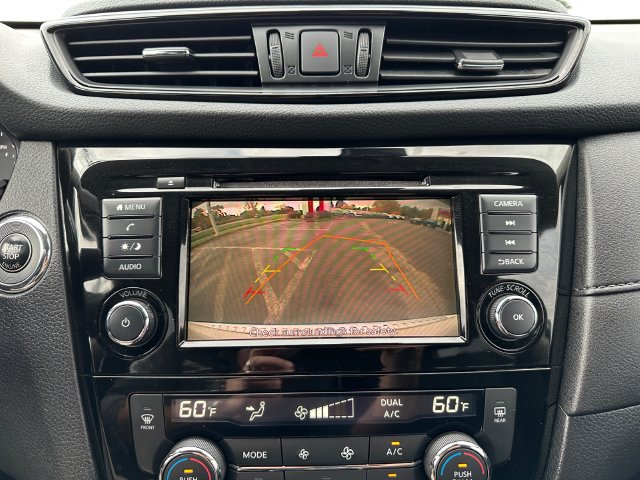 Used 2020 Nissan Rogue SV AWD/4WD image 22