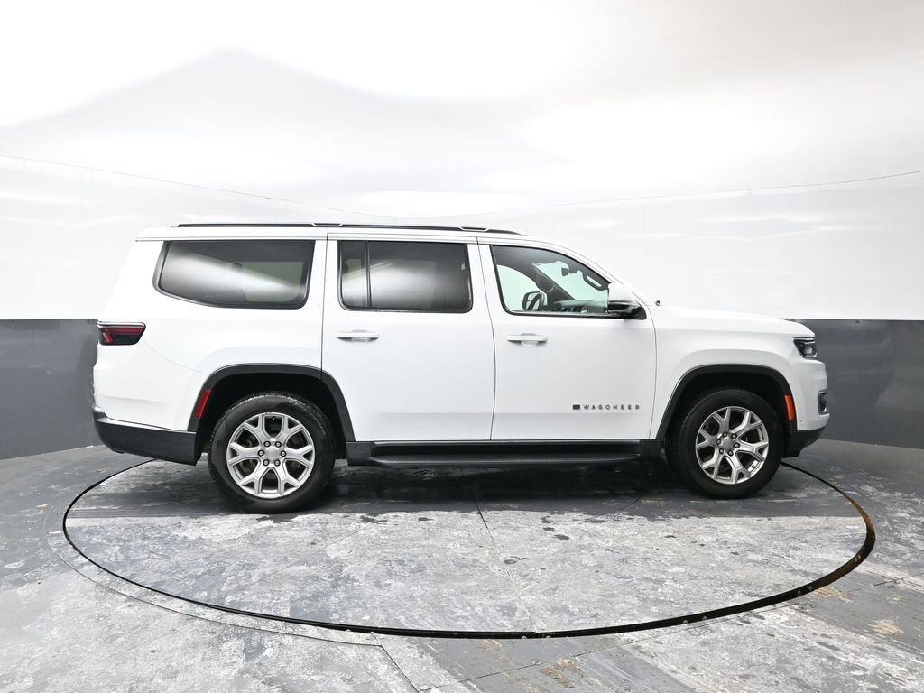 Used 2022 Jeep Wagoneer Series II image 2