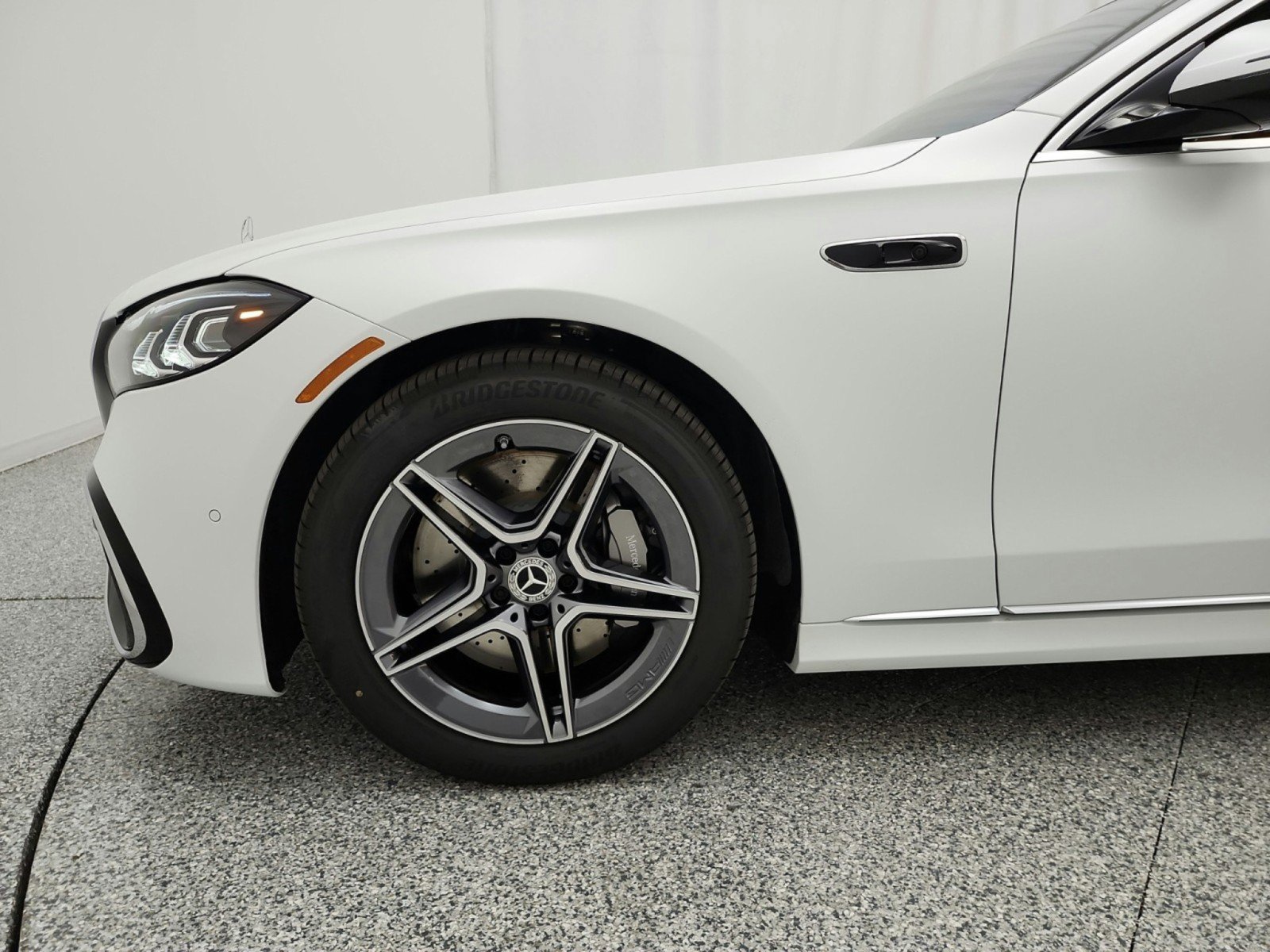 New 2027 Mercedes-Benz S 580 4MATIC Sedan image 13