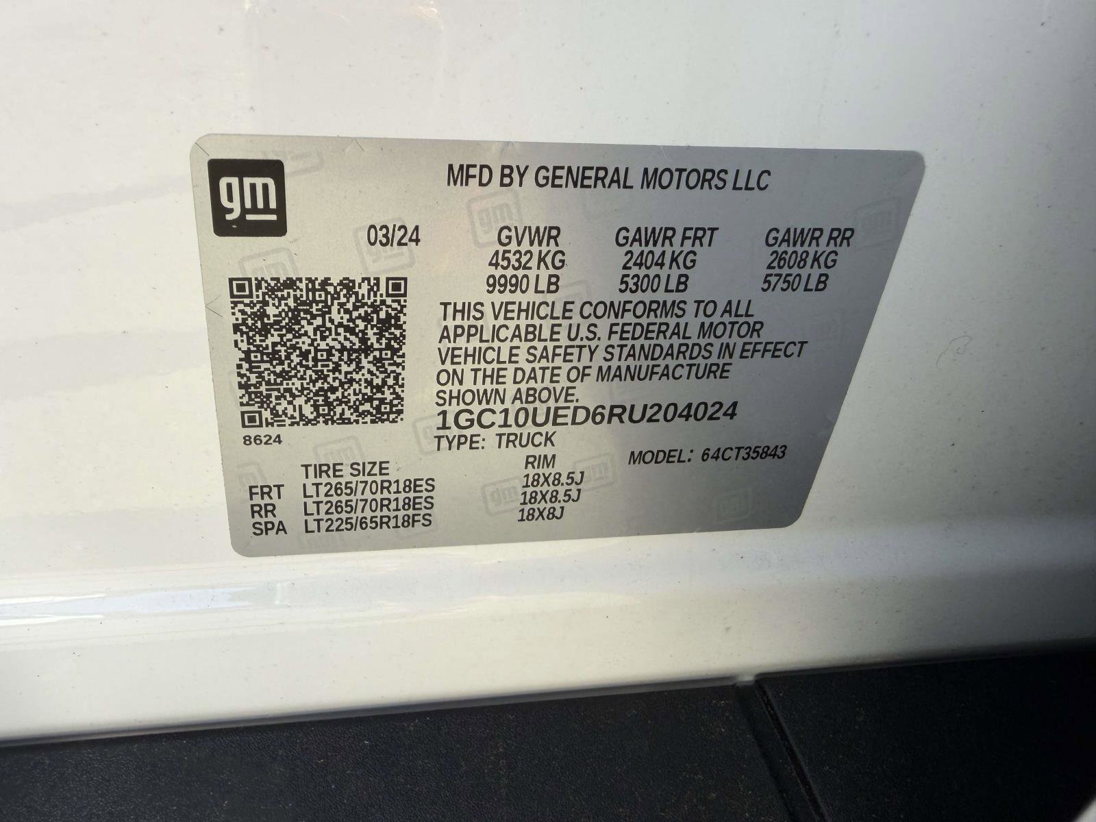 Certified 2024 Chevrolet Silverado EV W/T AWD/4WD image 18