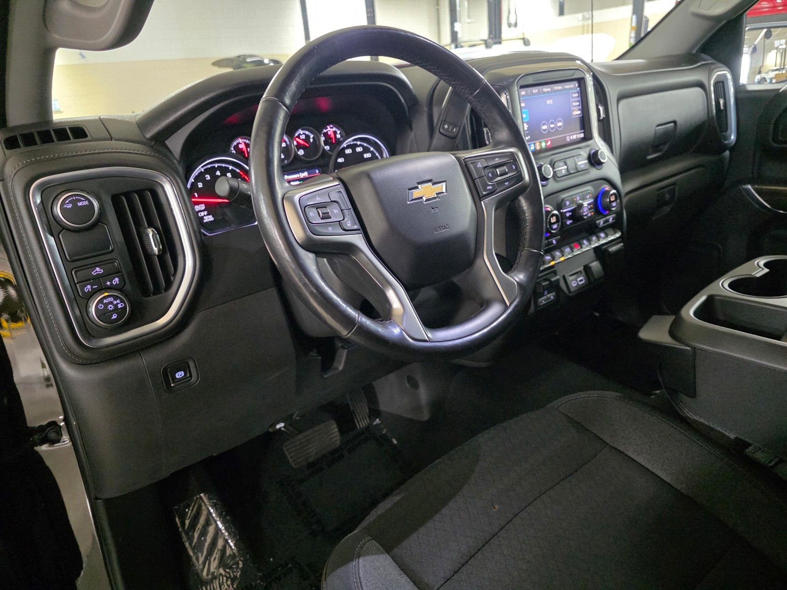 Used 2020 Chevrolet Silverado 1500 LT w/ All-Star Edition RWD image 27