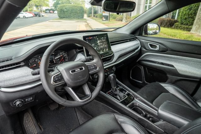 Used 2023 Jeep Compass Latitude AWD/4WD image 25
