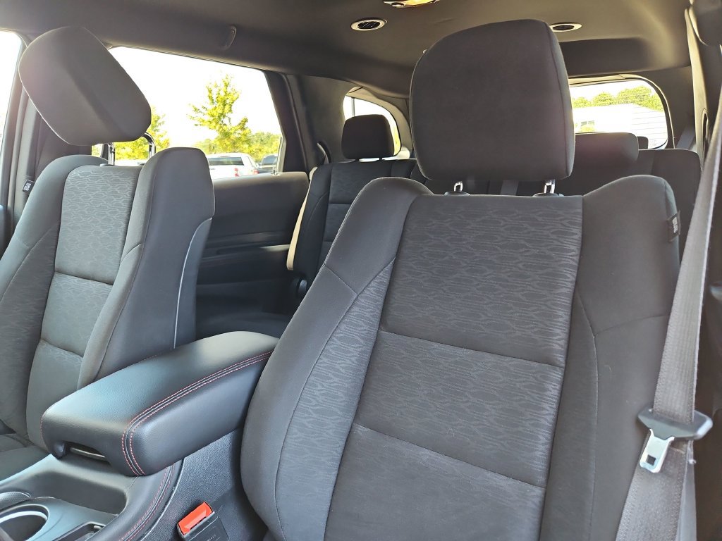 Used 2025 Dodge Durango GT RWD image 24