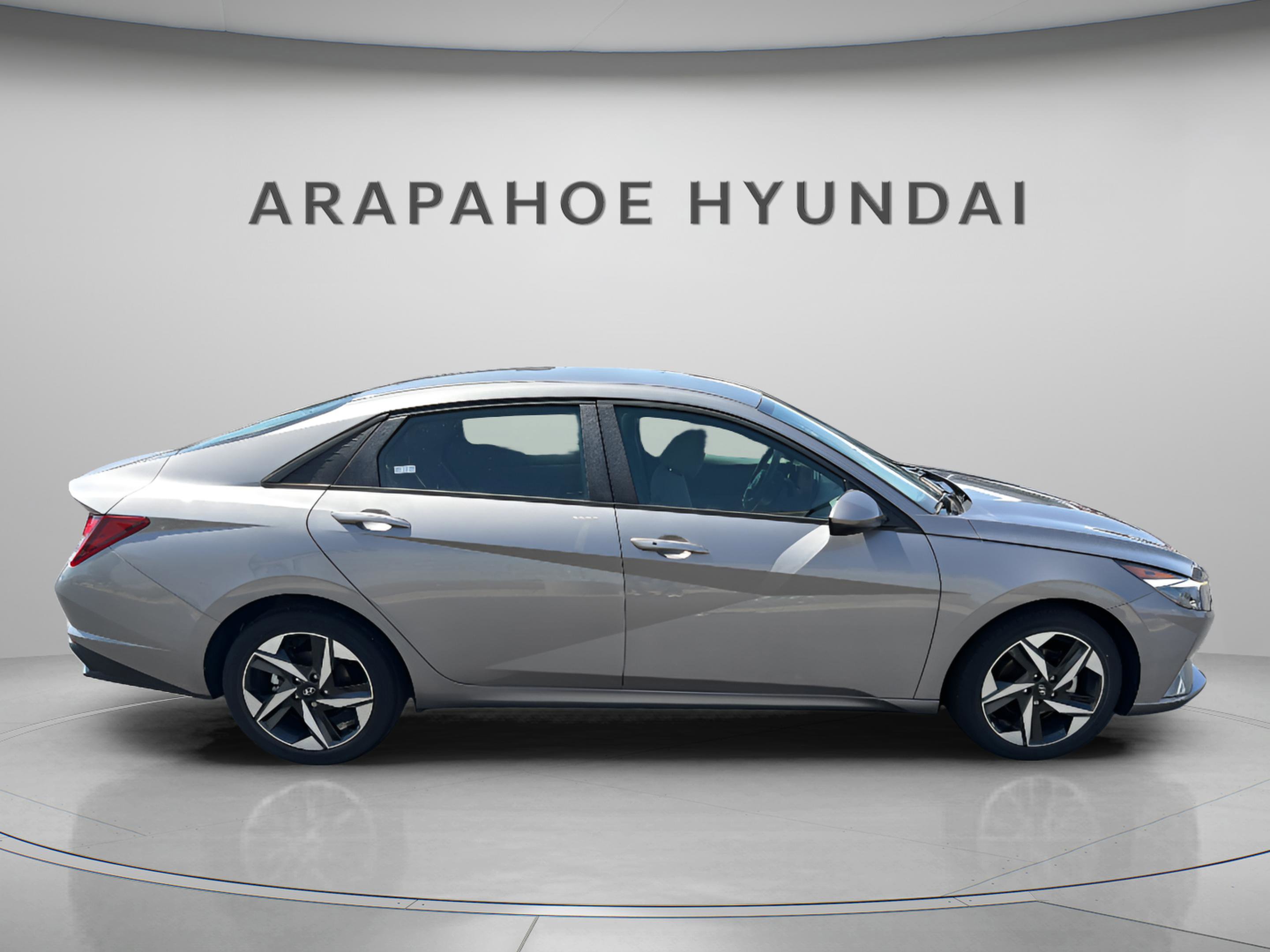 Used 2023 Hyundai Elantra SEL w/ Convenience Package image 6