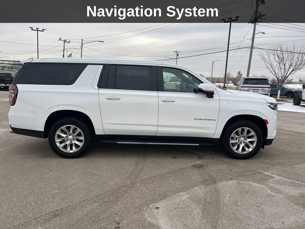 Used 2023 Chevrolet Suburban Premier image 8