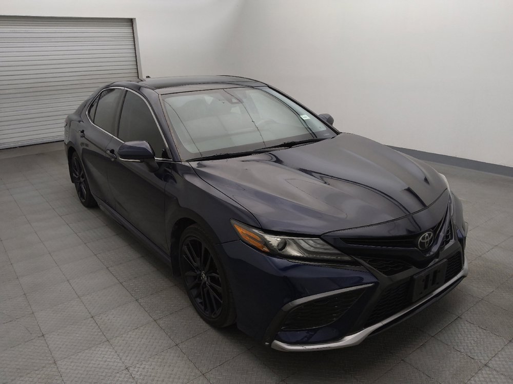 Used 2022 Toyota Camry XSE FWD image 13