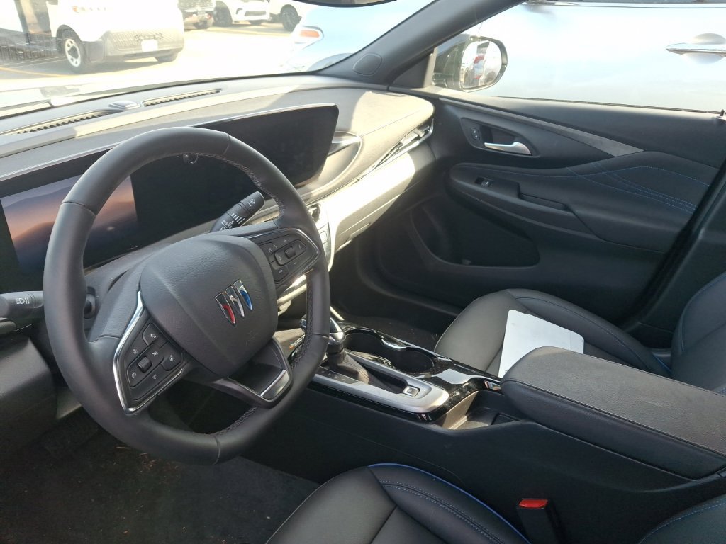 Used 2026 Buick Envista Sport Touring w/ Convenience I Package FWD image 11