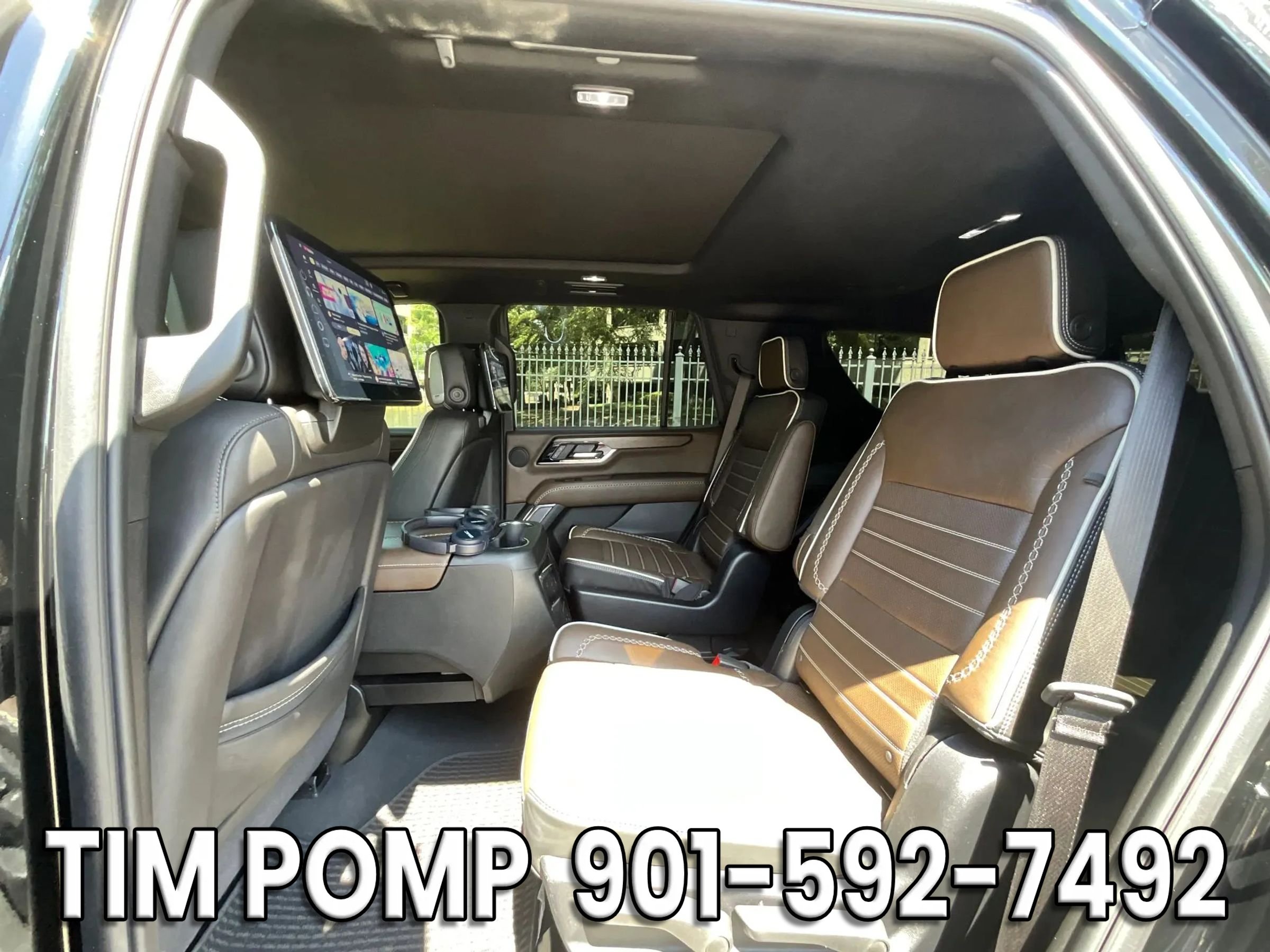 Used 2025 GMC Yukon Denali Ultimate AWD/4WD image 13