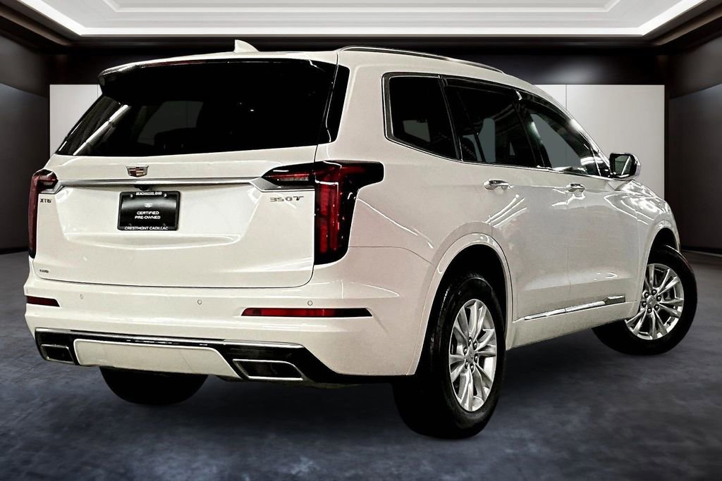 Certified 2025 Cadillac XT6 Luxury AWD/4WD image 6
