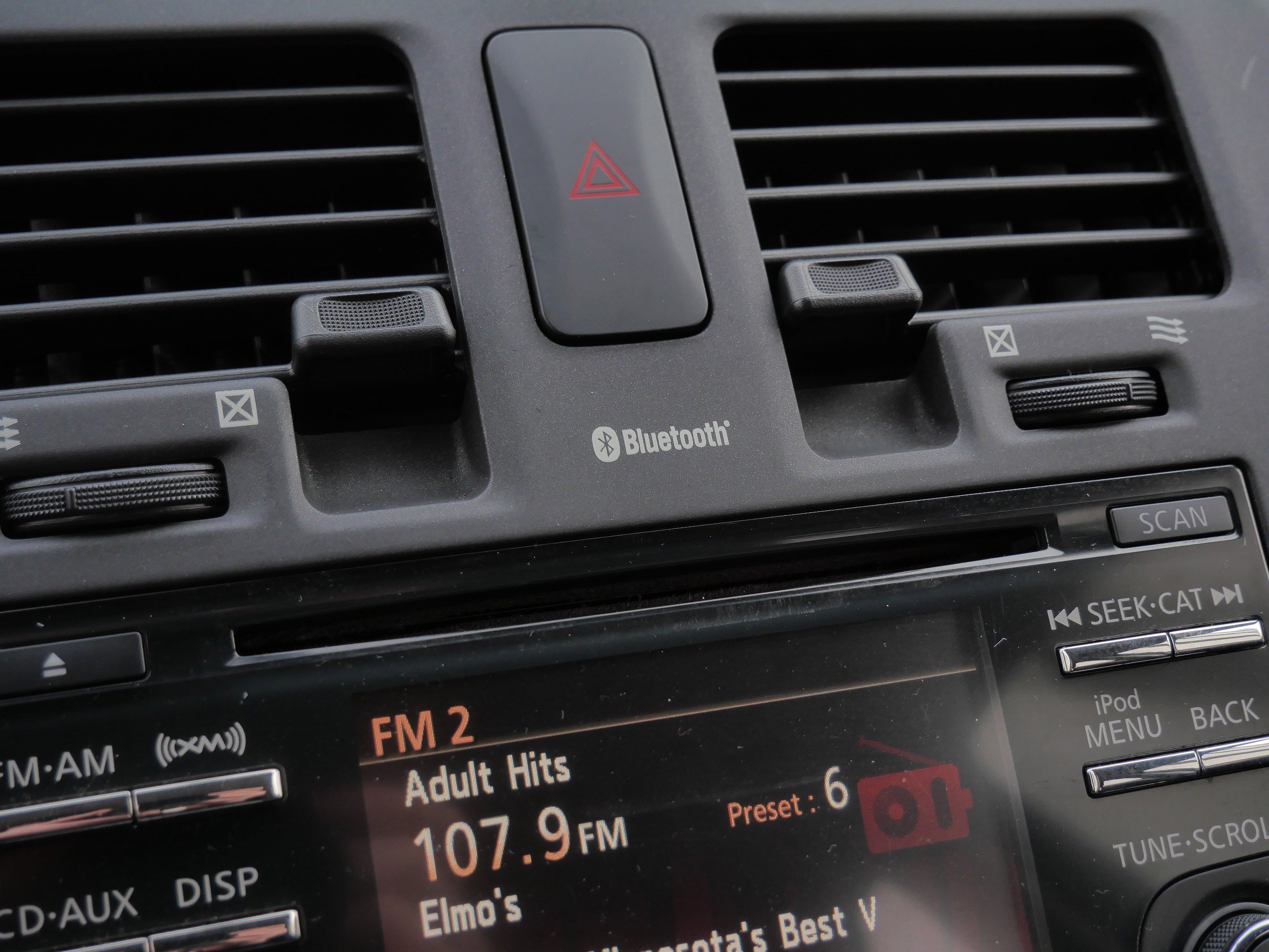 Used 2013 Nissan Leaf S image 30