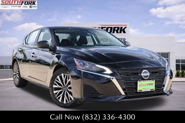 Used 2025 Nissan Altima 2.5 SV