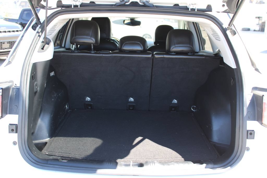 Used 2018 Jeep Compass Limited w/ Safe & Security Group AWD/4WD image 10