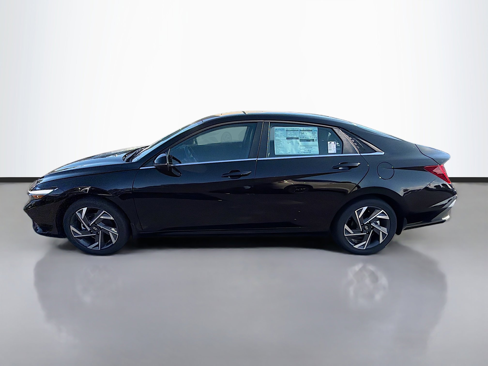 New 2026 Hyundai Elantra Limited image 6