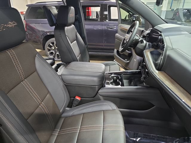 New 2026 Chevrolet Tahoe High Country AWD/4WD image 13