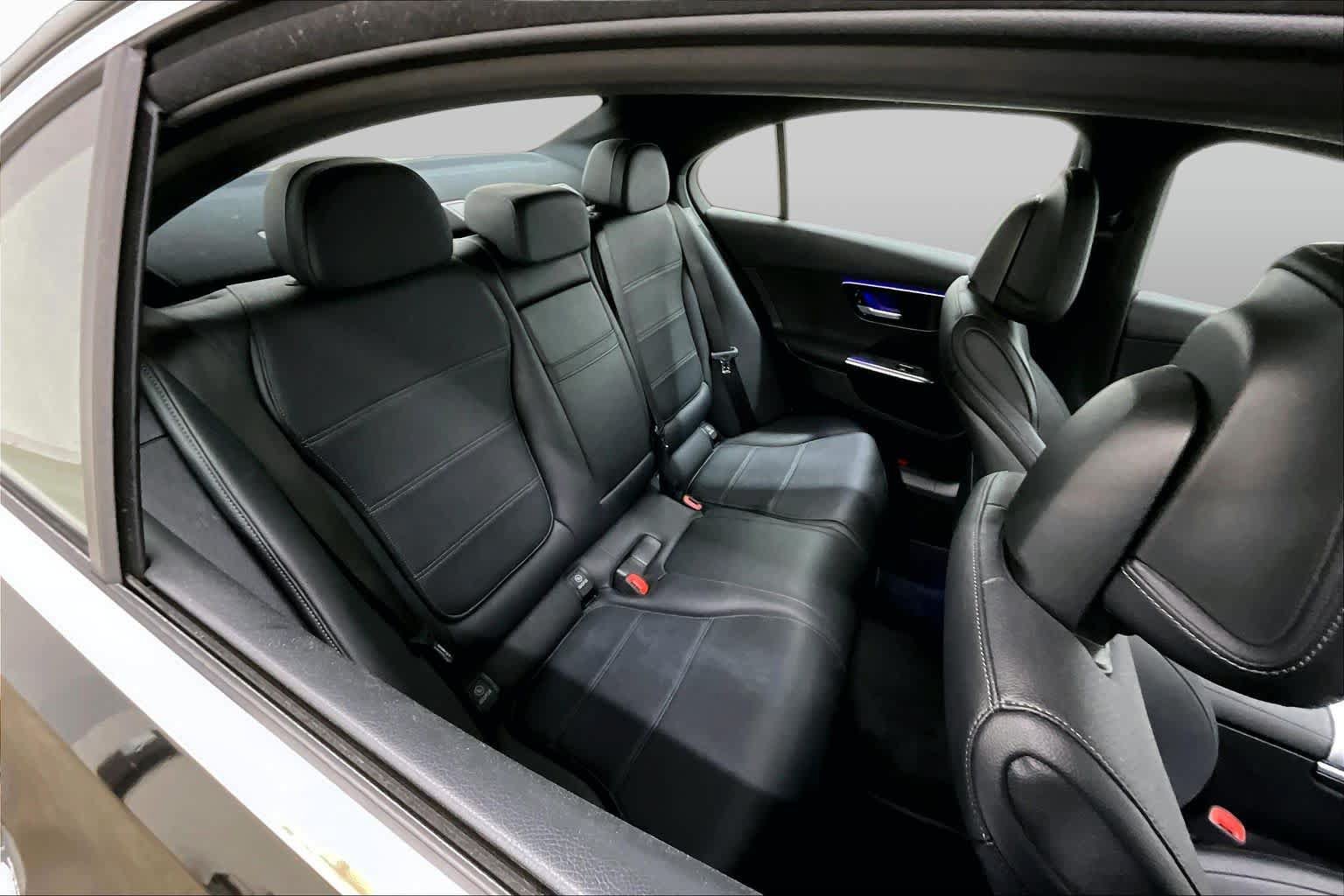 Used 2025 Mercedes-Benz C 300 Sedan image 19