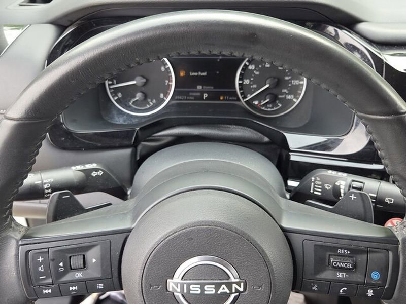 Used 2024 Nissan Pathfinder SV FWD image 22