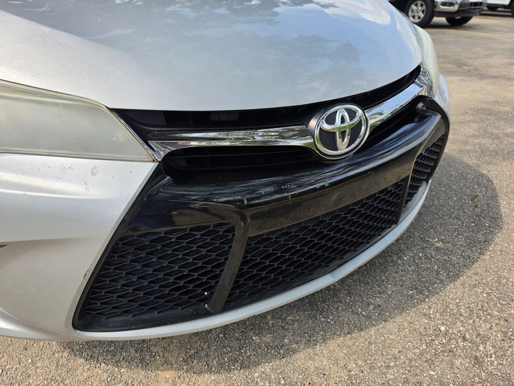 Used 2015 Toyota Camry SE FWD image 14