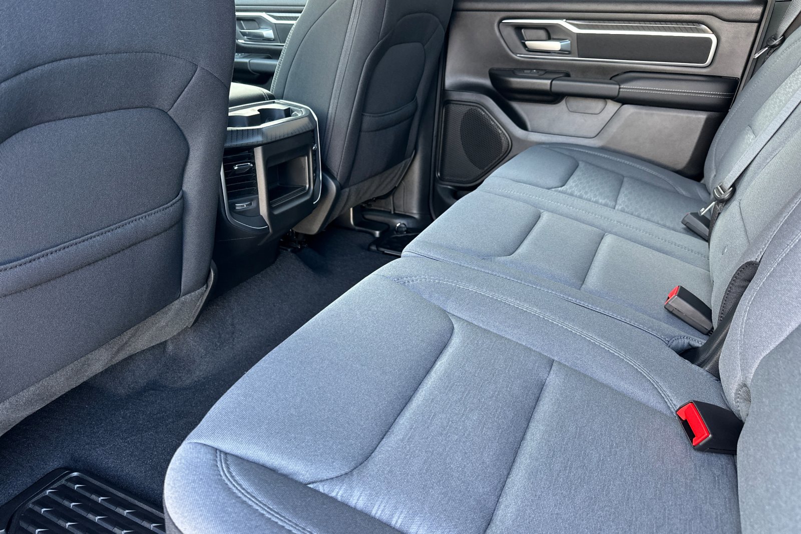 New 2026 RAM 1500 4x4 Crew Cab image 11