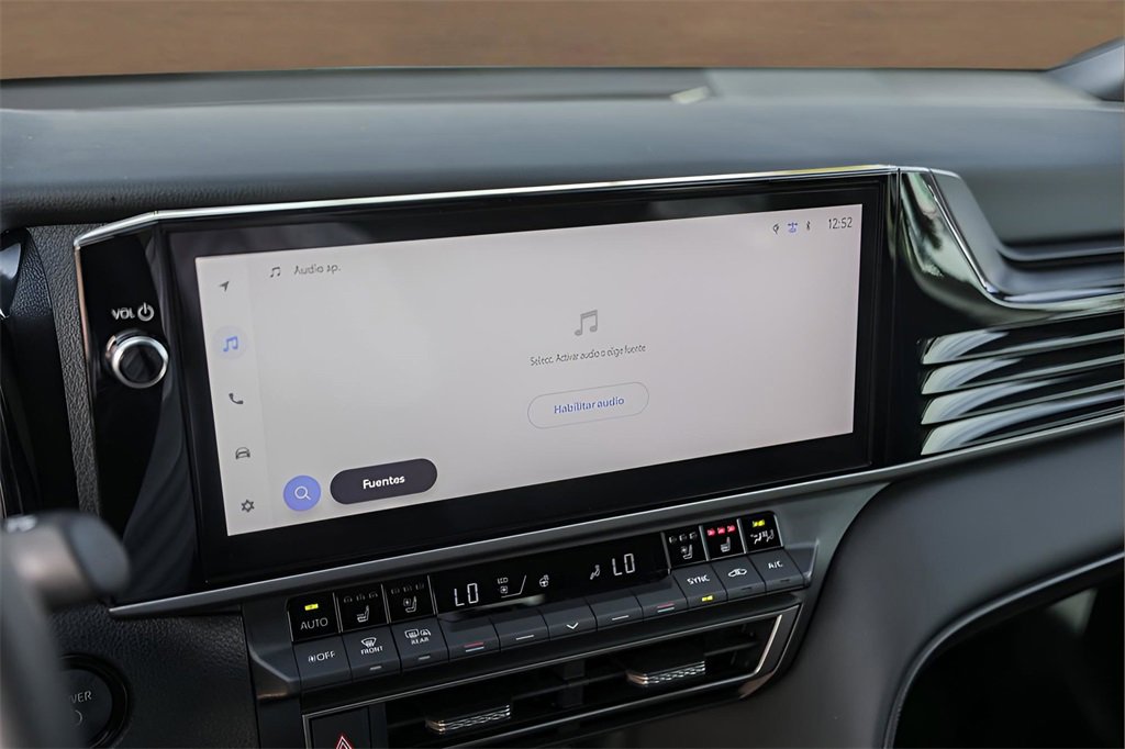 Used 2025 Toyota Camry XSE image 16