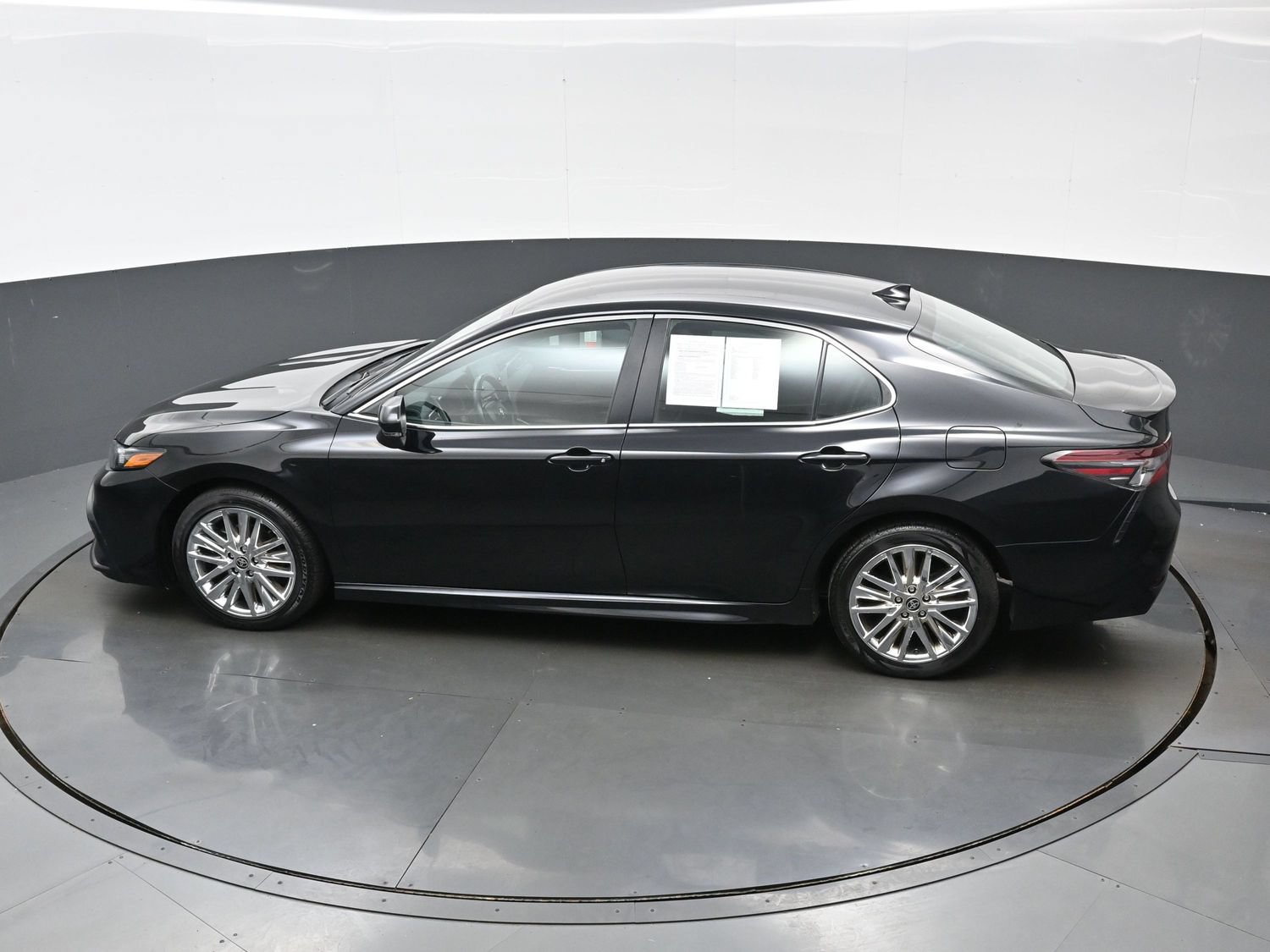 Used 2024 Toyota Camry SE FWD image 36