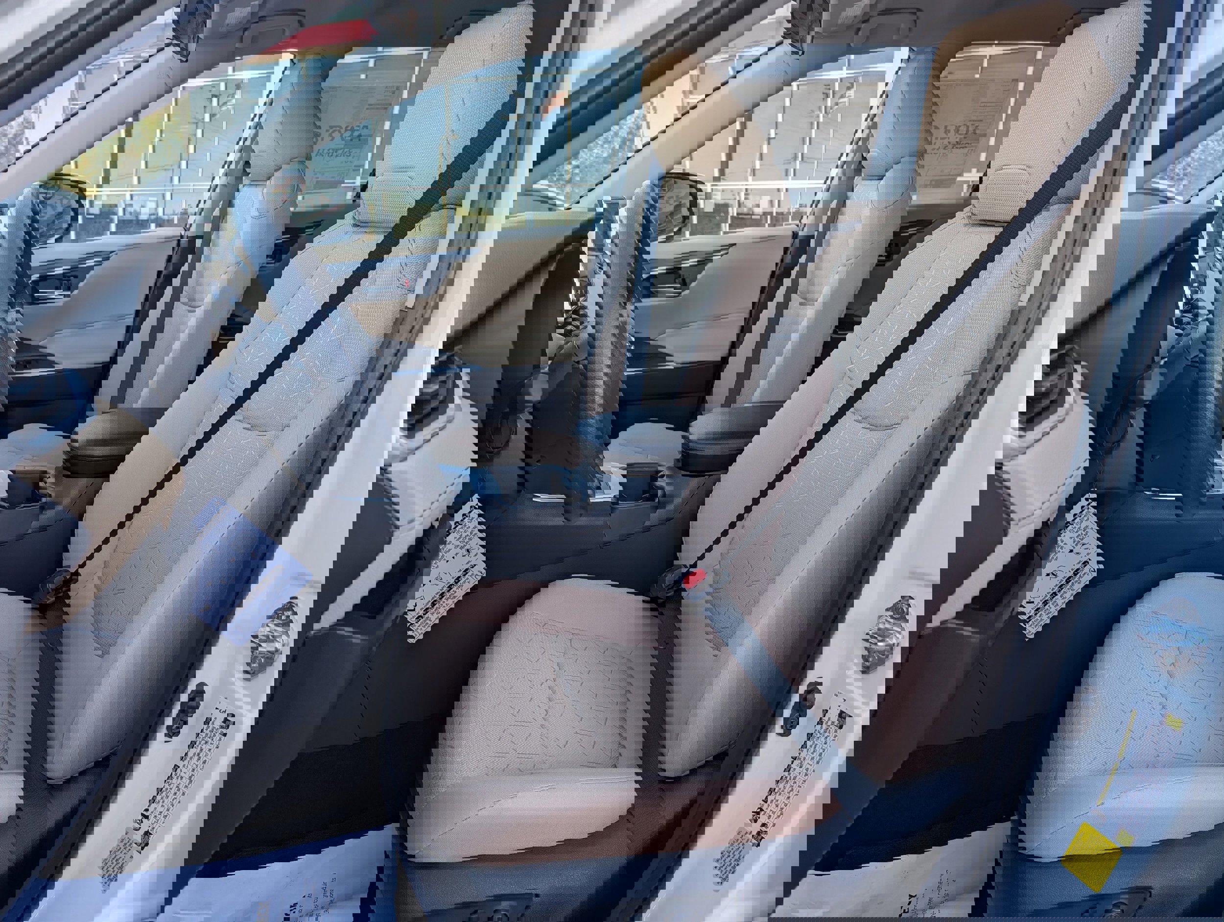 New 2025 Toyota RAV4 XLE image 12