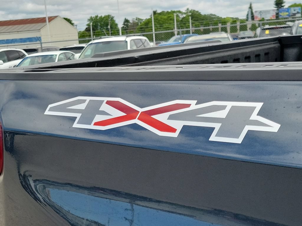 Used 2020 Chevrolet Silverado 1500 LT w/ All-Star Edition AWD/4WD image 6