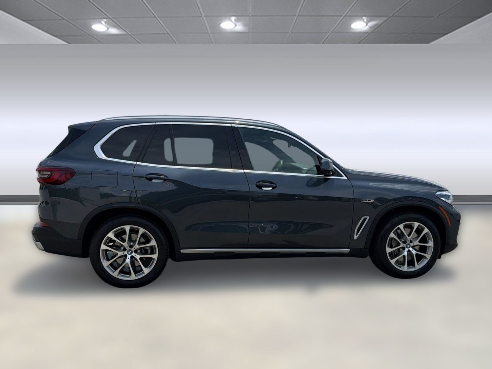 Used 2022 BMW X5 xDrive45e w/ Premium Package AWD/4WD image 7