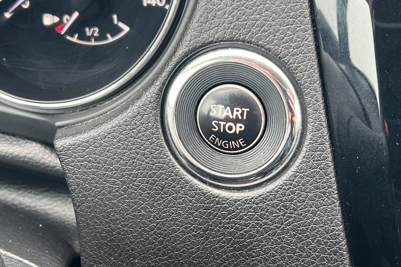 Used 2016 Nissan Rogue SL image 20