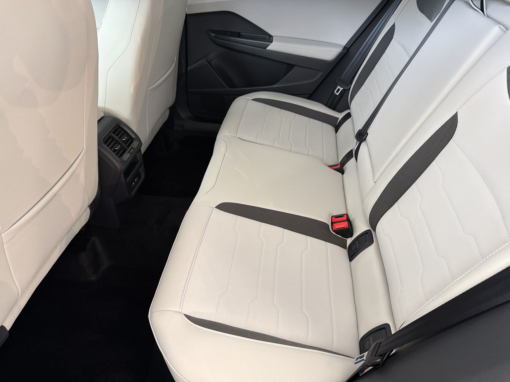 New 2026 Volkswagen Taos SE FWD image 19