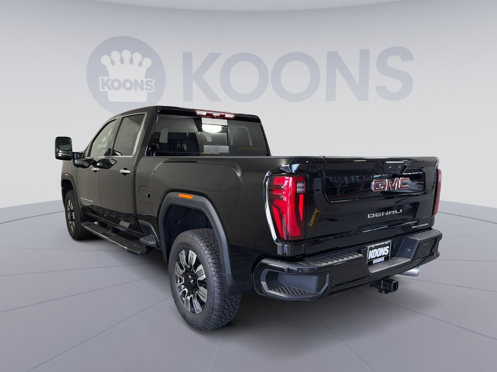 New 2026 GMC Sierra 2500 Denali w/ Denali Reserve Package AWD/4WD image 4