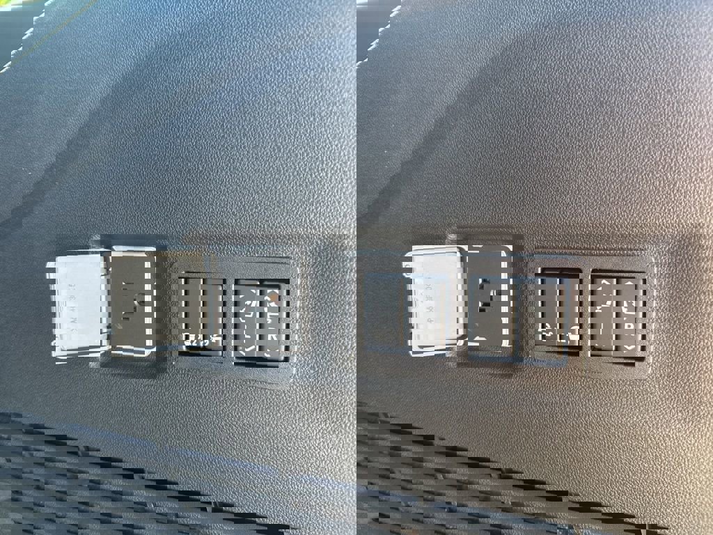 New 2025 GMC Yukon XL Denali w/ Sun & Power Step Package image 63