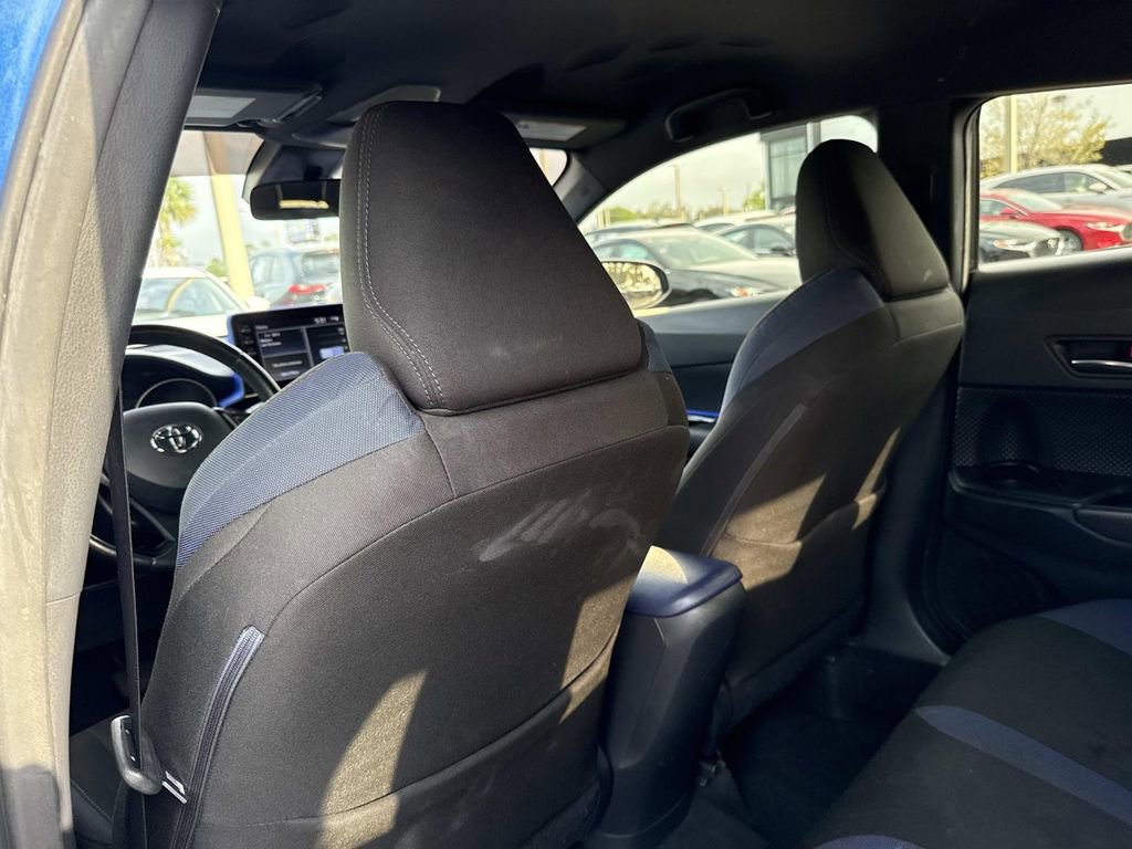 Used 2020 Toyota C-HR XLE image 15