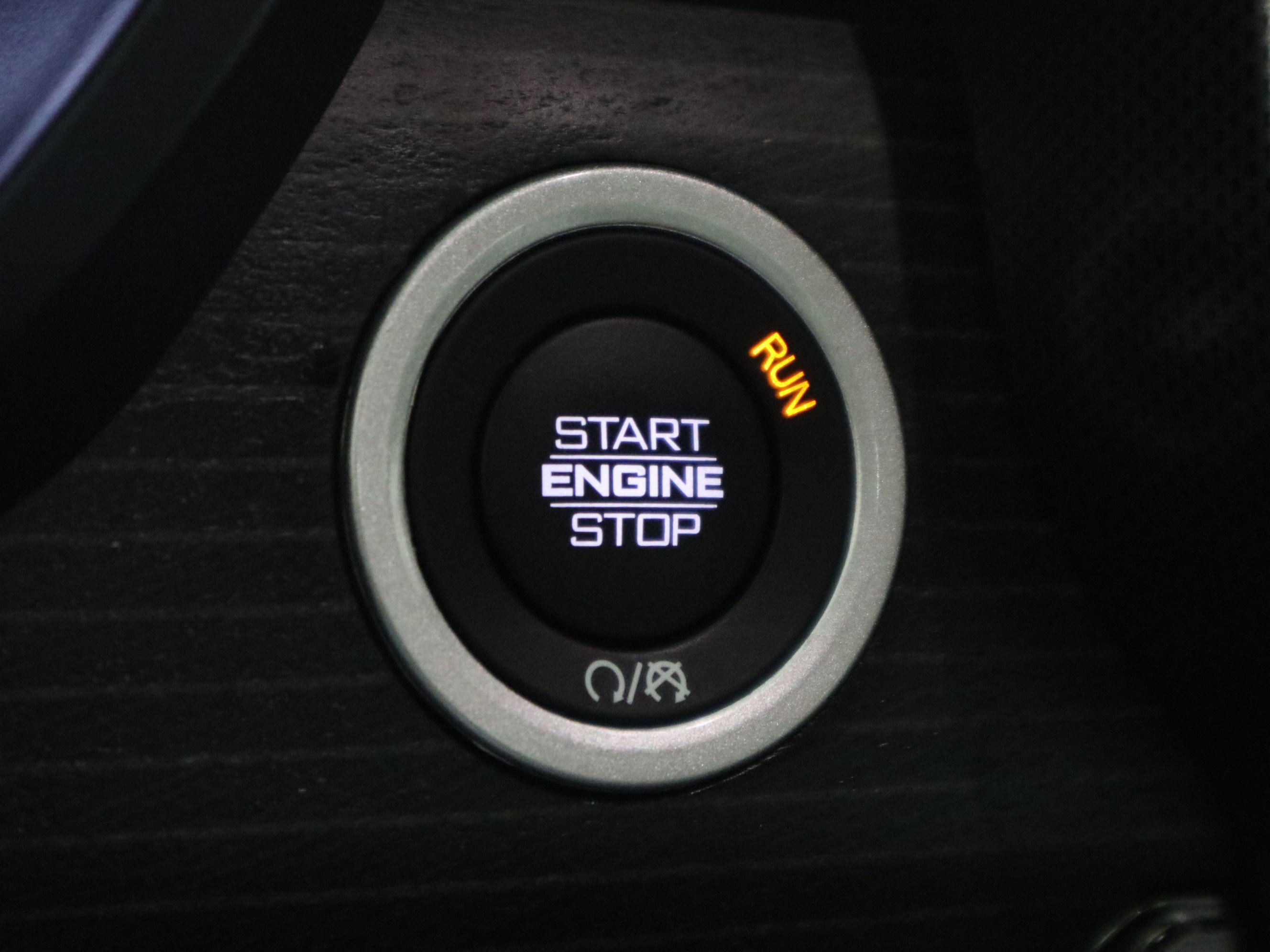 Used 2024 RAM 1500 Limited w/ Body Color Bumper Group image 28