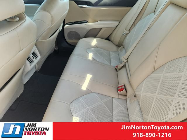 Used 2019 Toyota Camry XLE FWD image 30