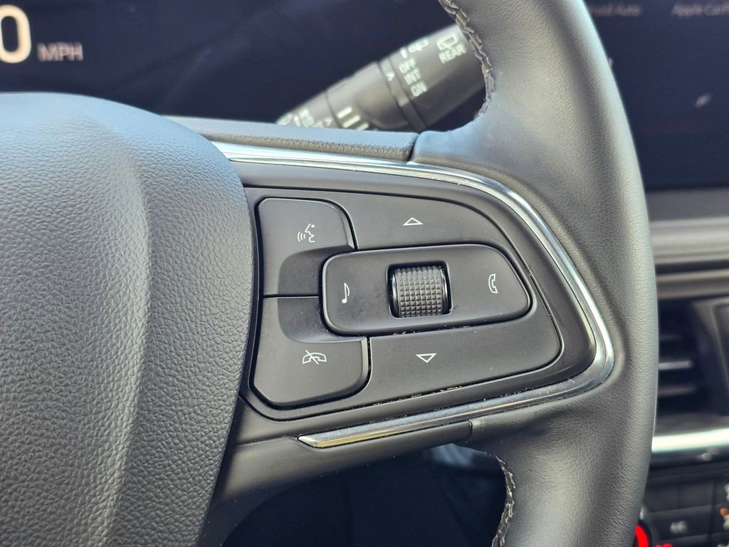 Used 2025 Buick Encore GX Sport Touring w/ Advanced Technology Package AWD/4WD image 30