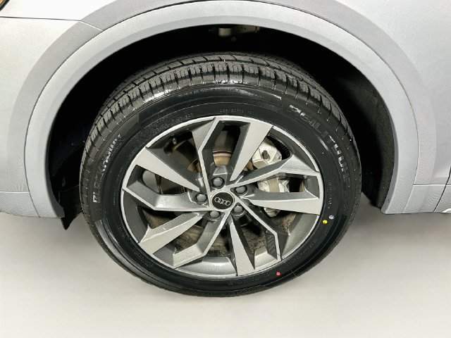 Used 2023 Audi Q5 2.0T Premium Plus w/ Premium Plus Package AWD/4WD image 34