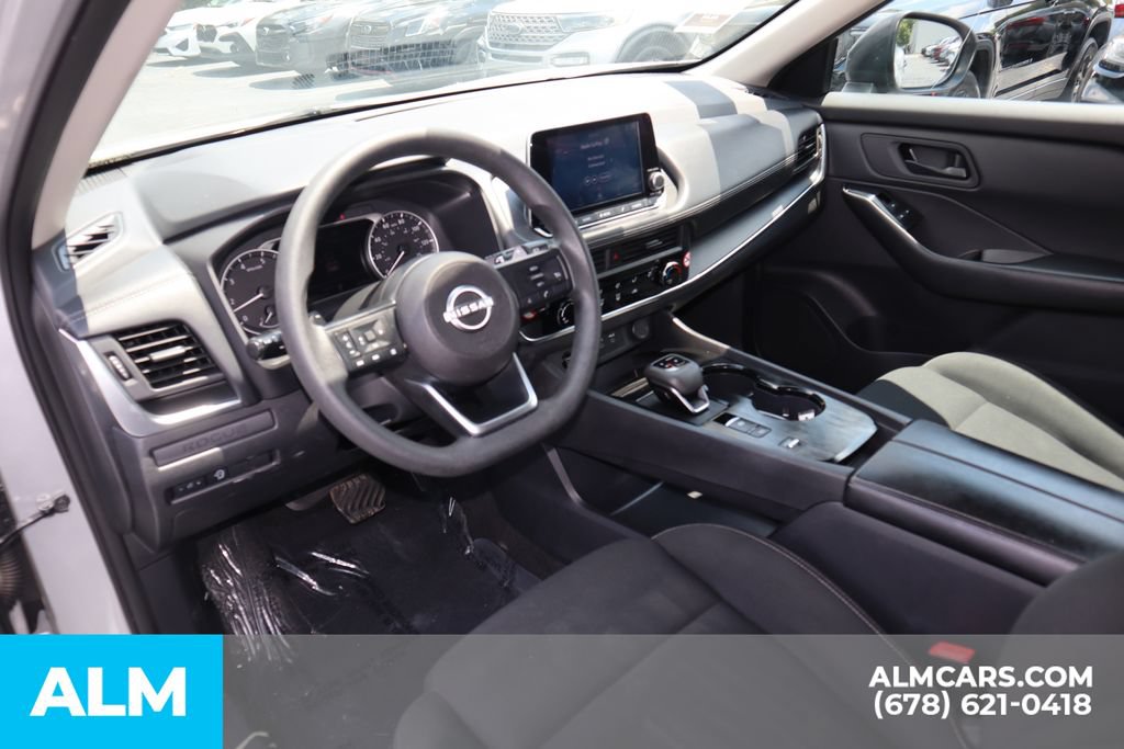 Used 2024 Nissan Rogue S FWD image 9