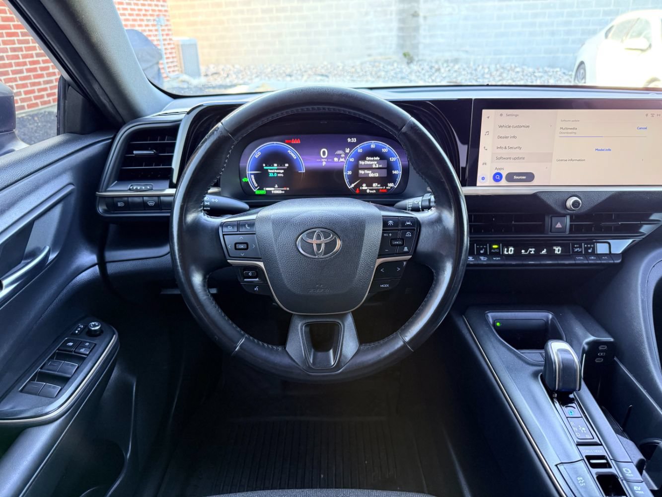 Used 2023 Toyota Crown AWD/4WD image 10
