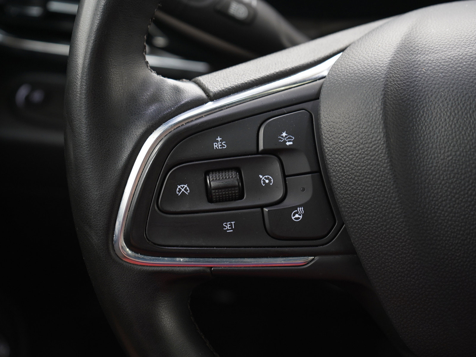 Used 2024 Buick Envista Avenir FWD image 26