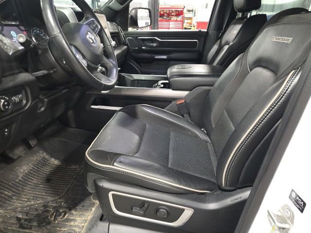 Used 2024 RAM 1500 Laramie AWD/4WD image 13