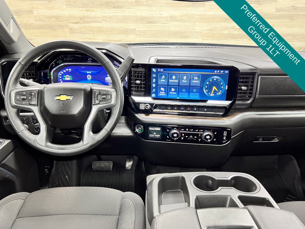 Used 2025 Chevrolet Silverado 1500 LT AWD/4WD image 2